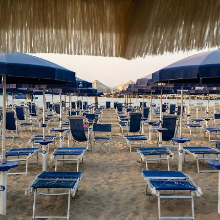 Locazione Turistica Mare Blu - FVM100 Apartment Francavilla Al Mare Exterior foto
